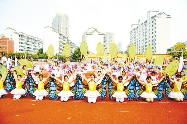 学校社团活动如火如荼的开展,我校丰富多彩的社团活动