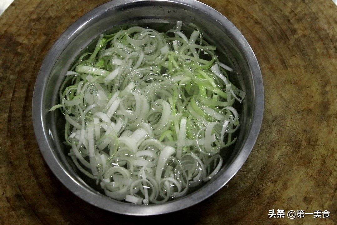 京酱肉丝最正宗的做法教程,京酱肉丝家常做法酱汁教程