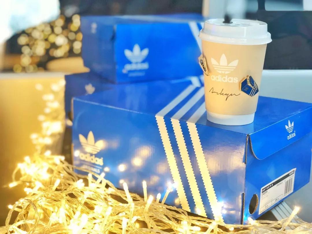 女装品牌MARNI“邂逅”星巴克，开了家酷潮咖啡馆