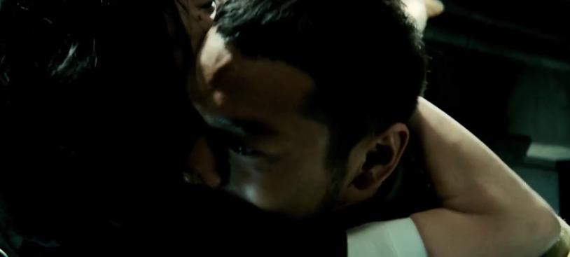 12年来无人超越，这姐妹花，撕得越狠爱越深