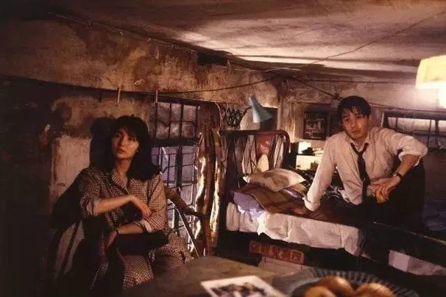 王家卫张国荣爱情故事,王家卫张国荣经典抽帧