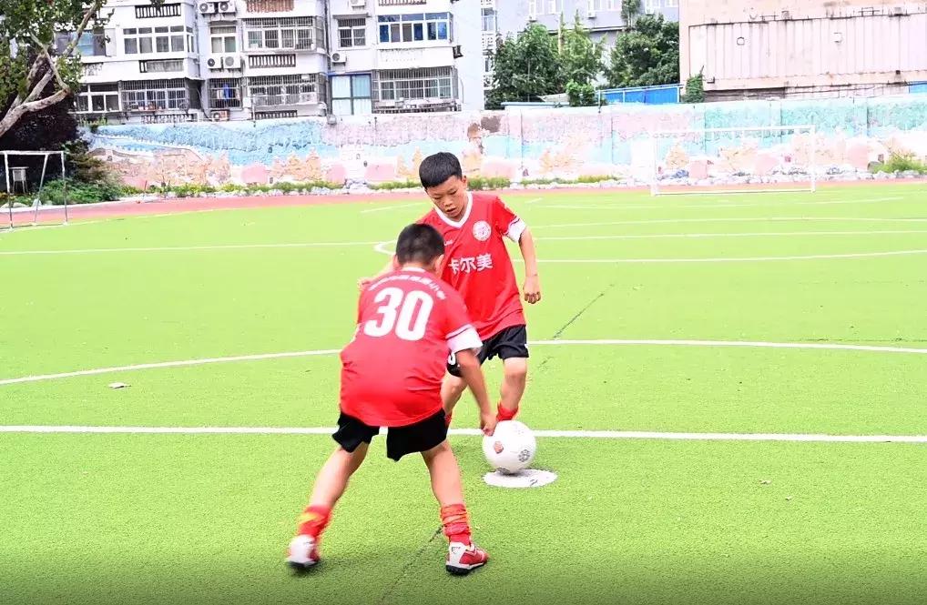 厉害了，足球小子！徐州9岁孪生兄弟“踢”进清华附中