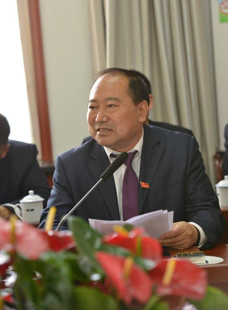 行走在路上的我作文,行走在教育的路上