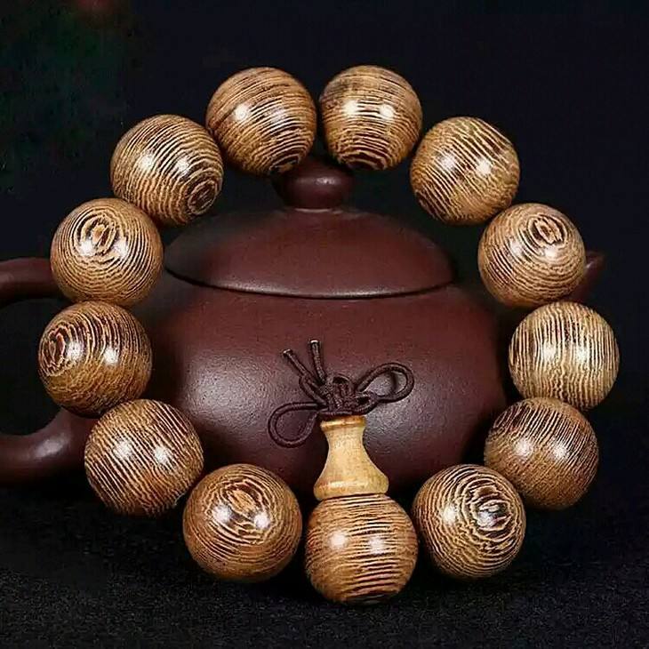 史上最权威的木质文玩手串排行,文玩木质手串最值得入手的