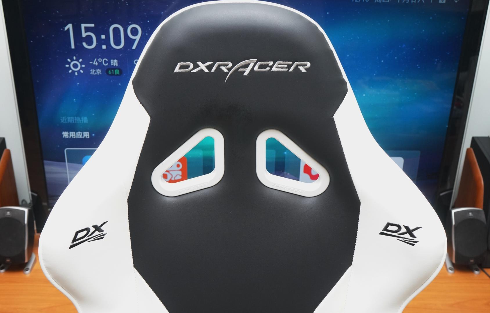 迪锐克斯dxracer电竞桌,甜品级显卡