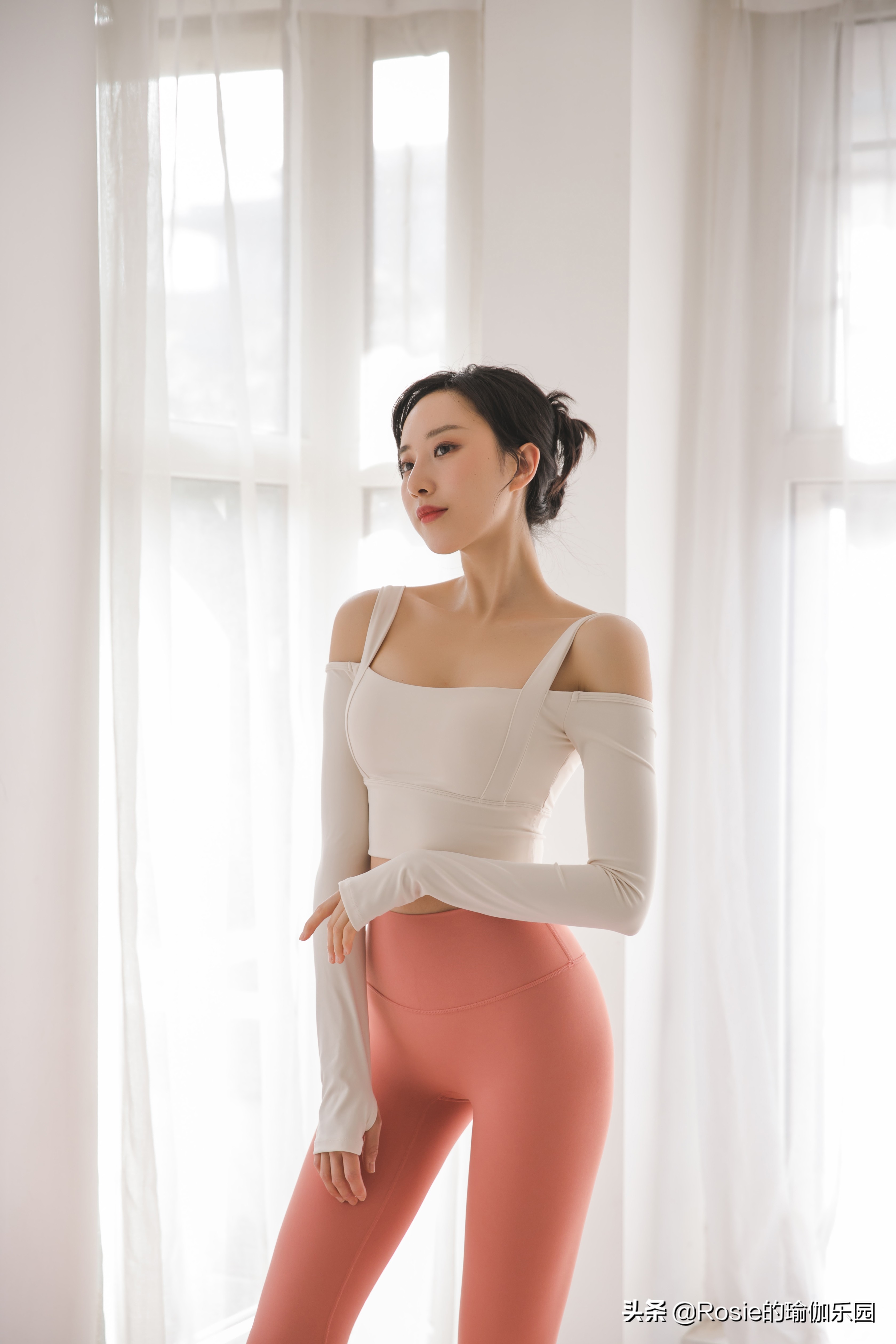 再多绯闻也难掩她的名品身材，美胸路上关注这几点，增围度不踩坑