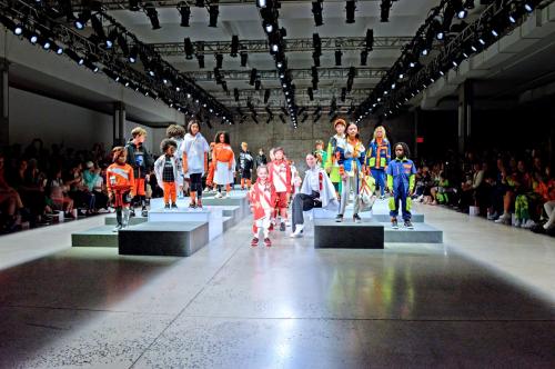 安踏儿童2024年款,安踏孩子释放活力