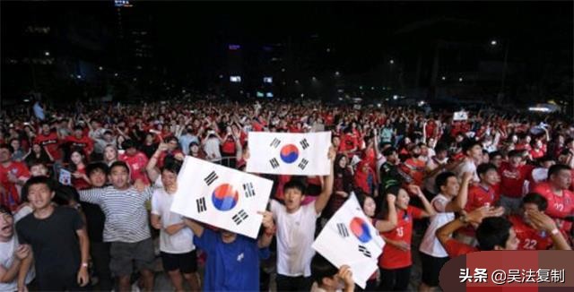 罗西重返赛场wsbk,罗西高光时刻