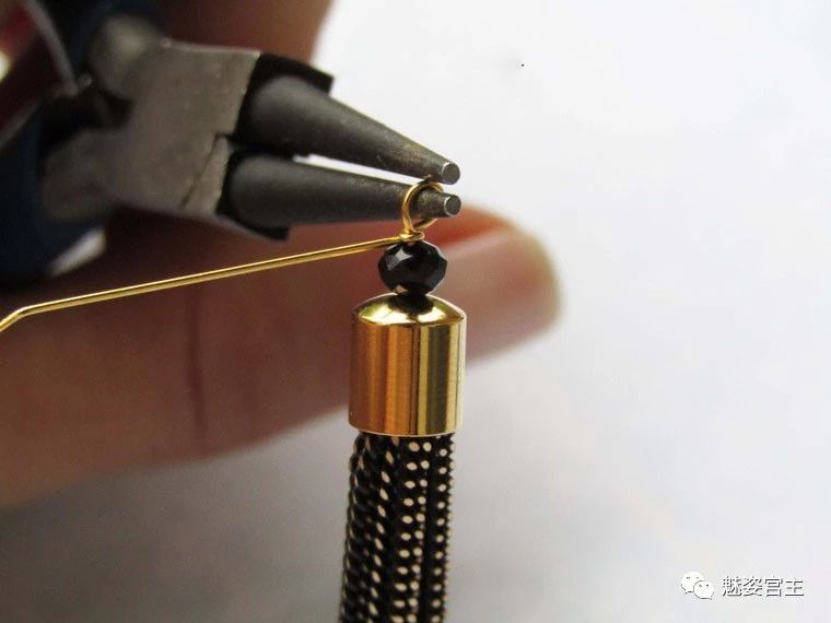 流苏耳环怎么做,流苏耳环做法教学视频