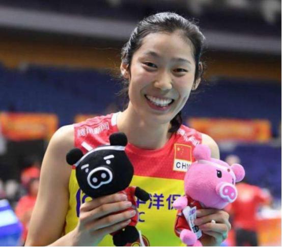 李盈莹家境,李盈莹父亲工作