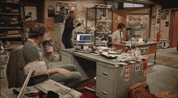 电脑网速慢换个地方就好,电脑网速慢要换路由器吗