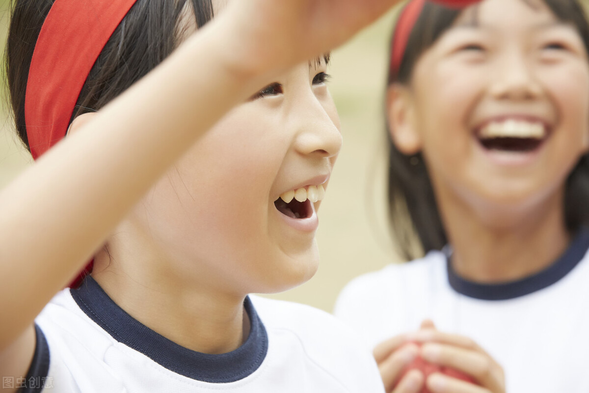 孩子在好学校自卑怎么办,给孩子换了新学校我感到很焦虑