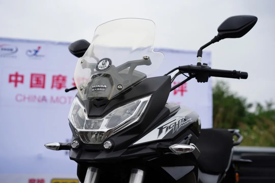 本田新大洲cbf190x摩旅,新大洲本田cbf190r对比豪爵nk150