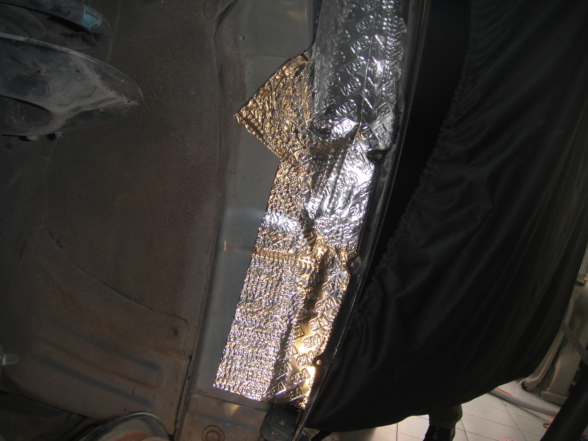 北京别克gl8隔音改装,上海别克gl8隔音