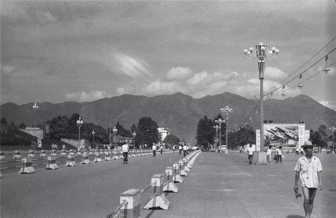 福州鼓楼为什么这么出名,福州鼓楼区分析