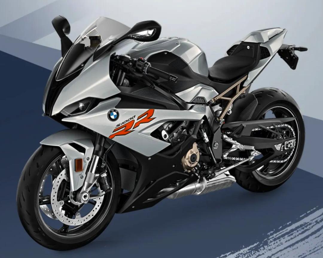 6万多的宝马s1000rr,23款宝马1系4缸2.0t落地价