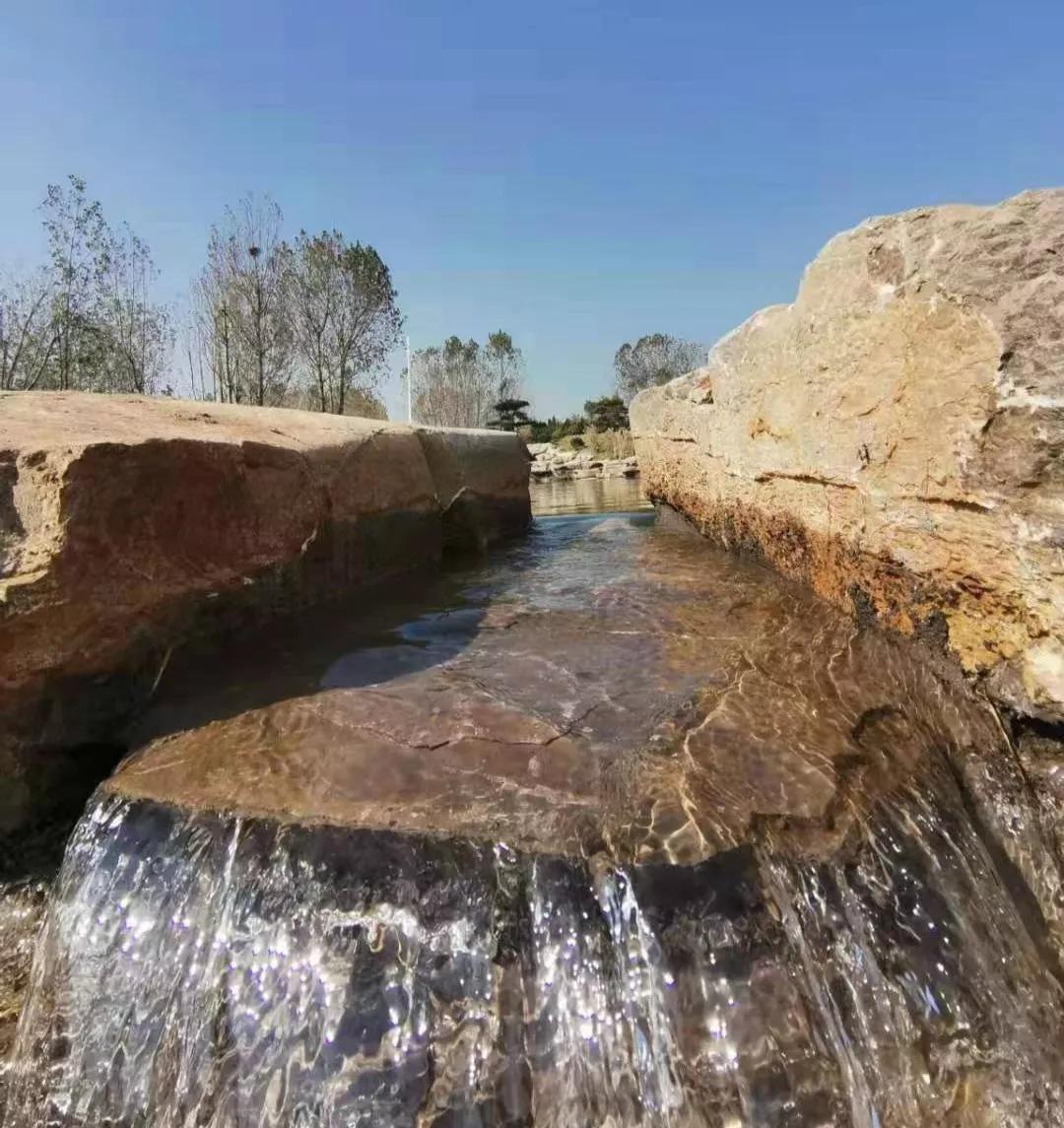 日照山海天足球场,日照足球公园踢球