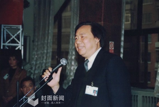 牟其中苦难辉煌故事,牟其中经历的磨难