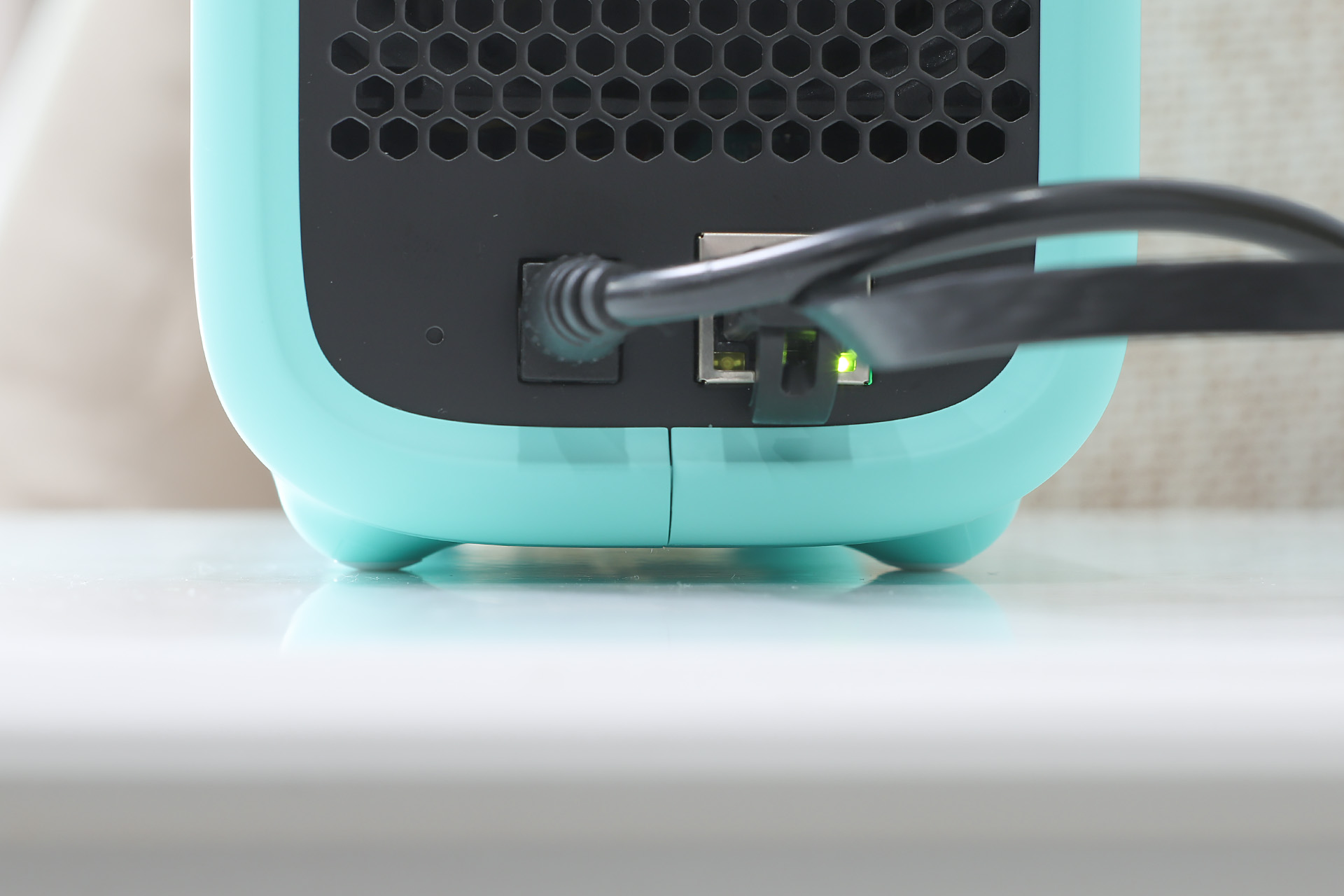 极空间私有云z4pro和z2,极空间私有云z2跟z4的区别