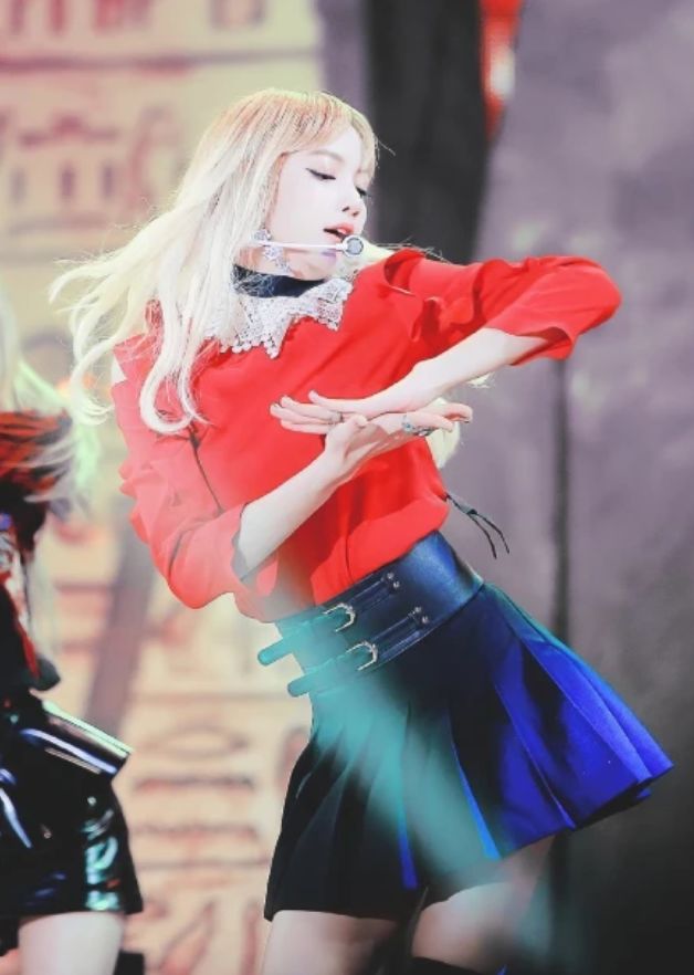 韩国女星lisa怎么保持身材,lisa韩国女明星照片