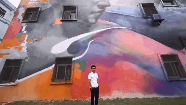 片片云霞作新衣！昨晚，大浪时尚小镇又火出圈了