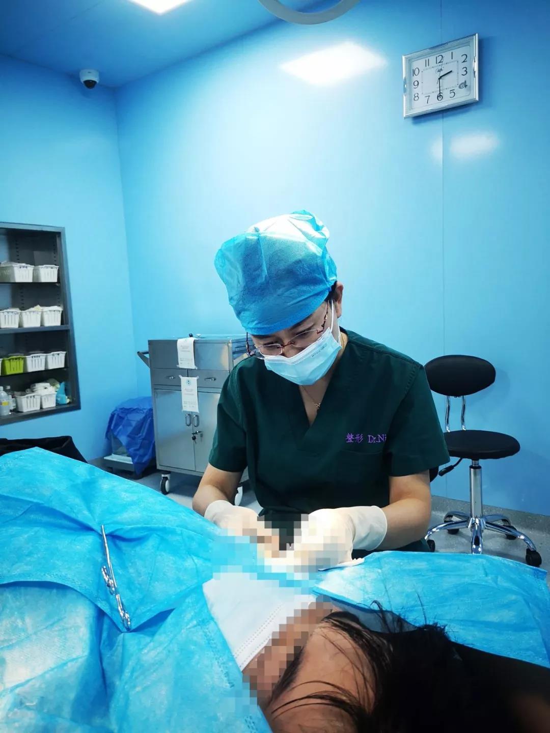 泰安中心医院激光美容科聂兆燕,泰安市中心医院美容整形科聂兆燕