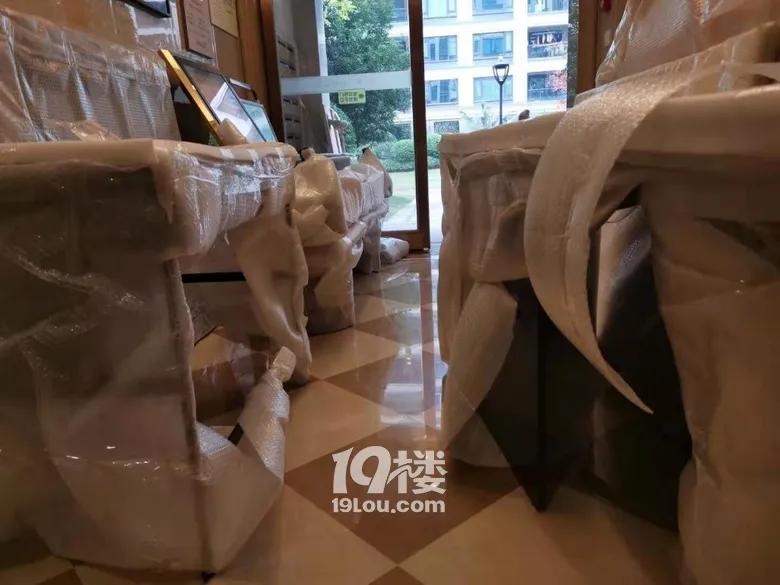 花了12万多就送了这么套东西上门,朋友介绍的商家太黑了!