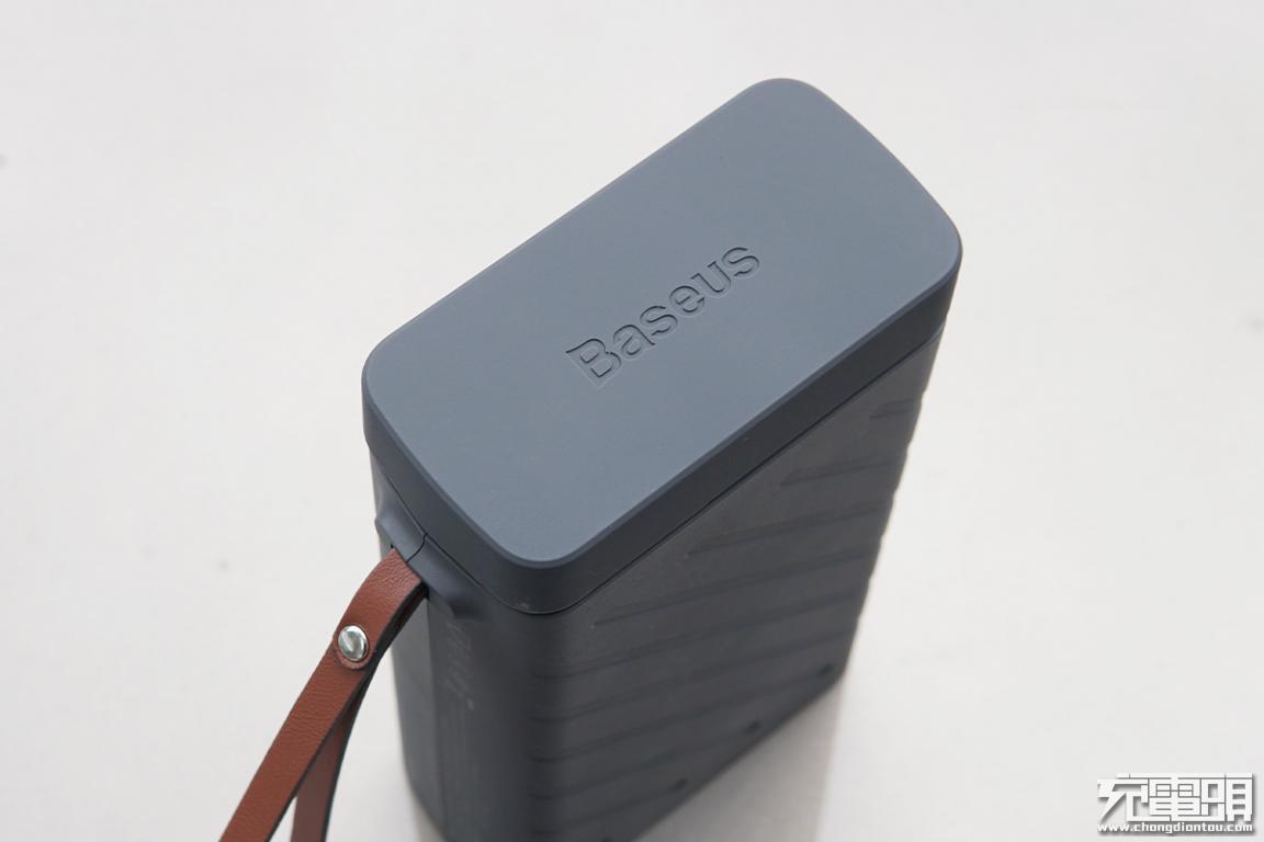 倍思汽车应急启动电源12v车载电瓶,倍思汽车应急电源10000毫安