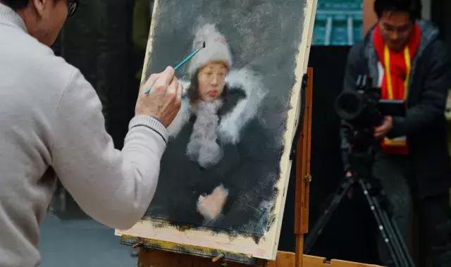 冷军的超写实绘画是造假的?画画40年代的作品都在这了,你来鉴别