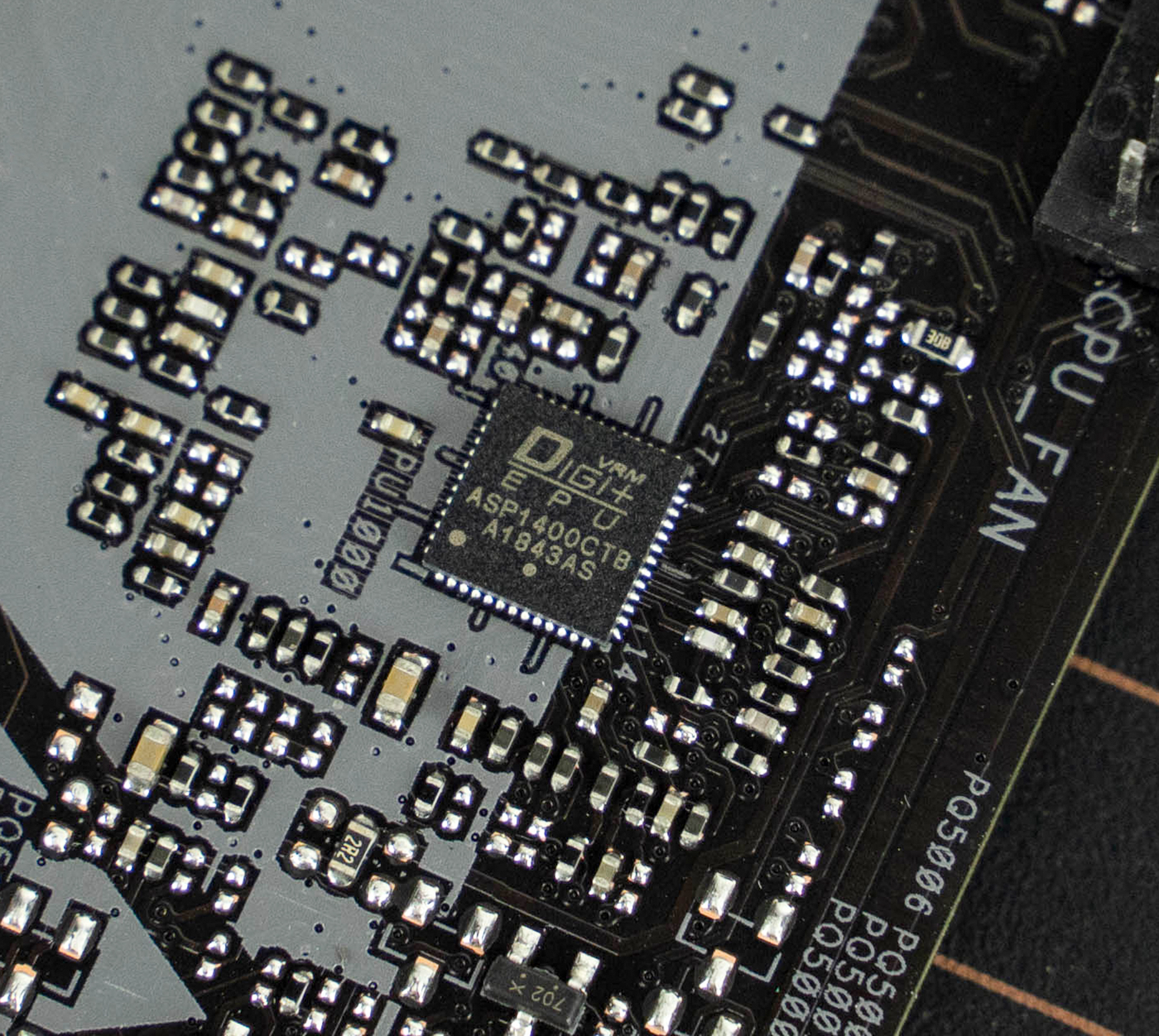 有了这台性能小钢炮未来2年游戏不用愁