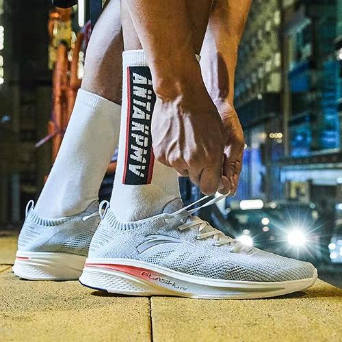 匹克性能最好的跑鞋,李宁鞋子和安踏匹克哪个质量好