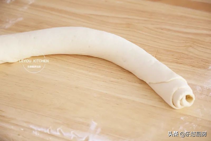 一斤面粉可以做几个油酥烧饼,1斤面粉可以做多少个饼