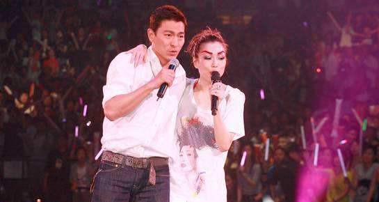 刘德华郑秀文孤男寡女歌曲,刘德华郑秀文演孤男寡女