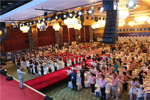 前台也能发奖金,牙科老板这样发,前台少偷懒