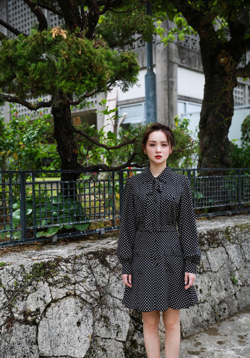 邓莎穿裙子好看吗,邓莎白色同款连衣裙