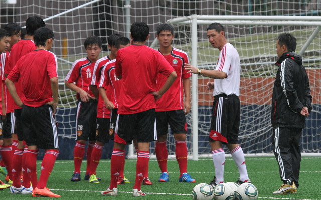 国足12人,国足世预赛12强名单公布