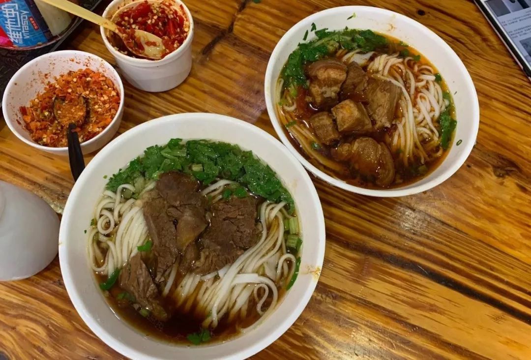 享受这个城市的美好,感受长沙这座不夜城