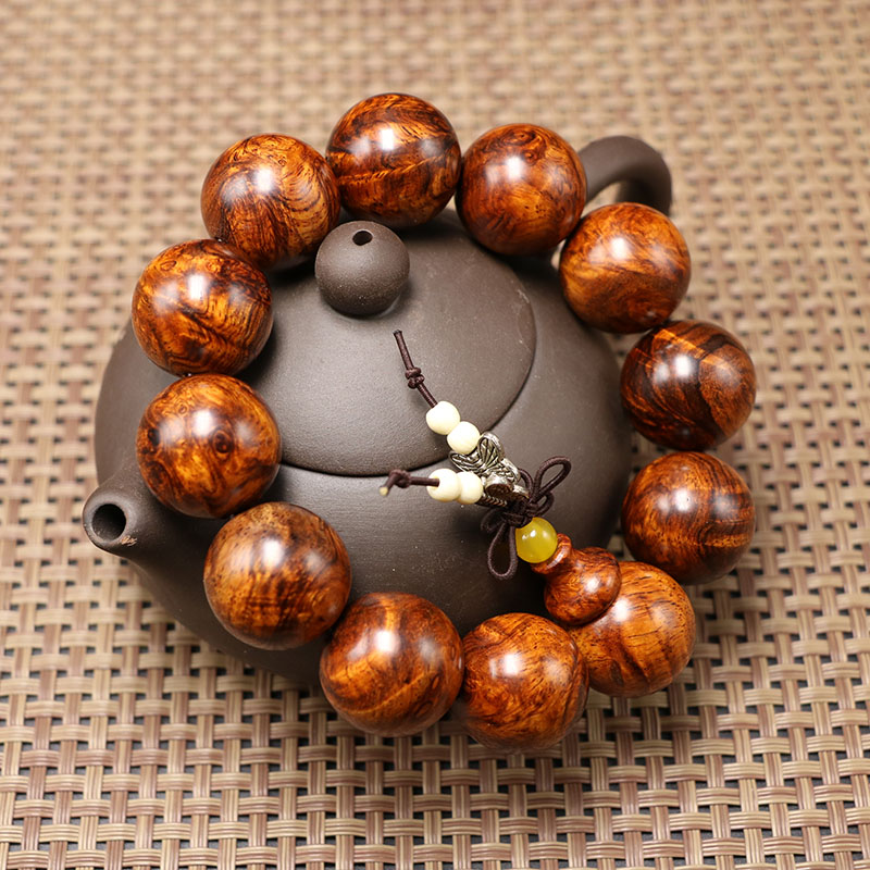 各种木质手串对人体的作用,对人体有益的木质手串