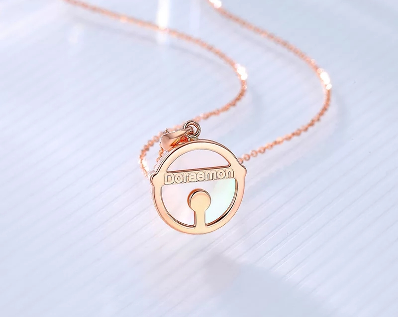 30多岁的女性戴怎样的首饰好看,20岁左右女生戴的金首饰推荐