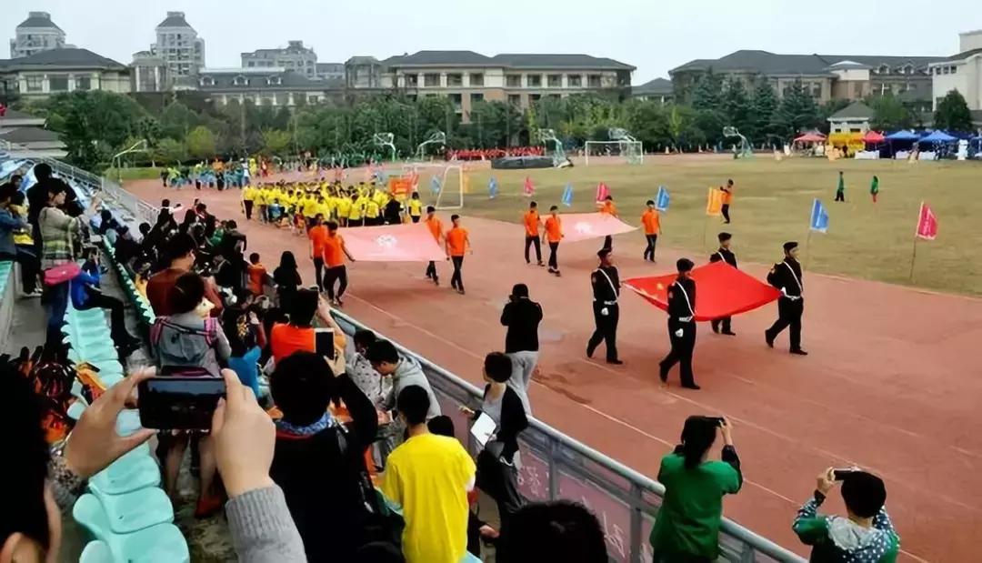 好的物业能给业主带来什么,物业对楼盘价值有影响吗