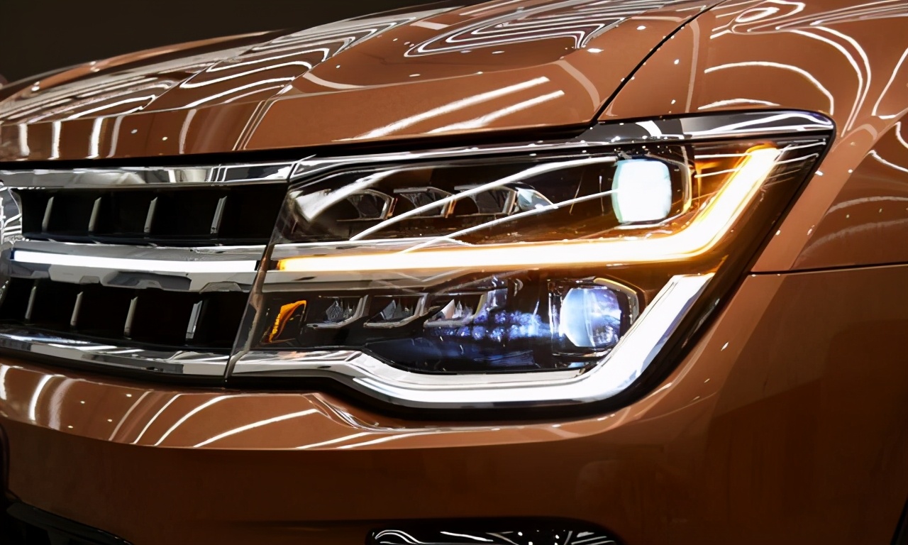 30万没要汉兰达提了奔驰,汉兰达和大众途昂试驾