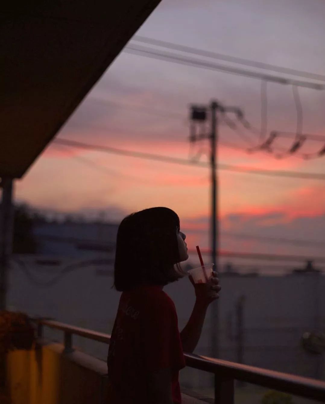 拍照时怎样做到不畏惧镜头,害怕镜头怎么克服