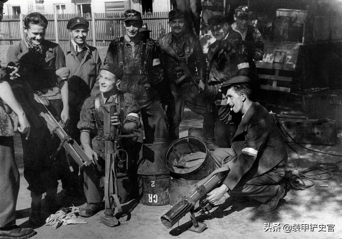 piat反坦克火箭筒,威力特大的弹弓