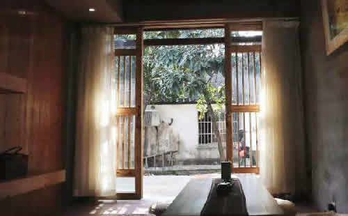 我就这么离开英语,后来我离开了安徽来到了上海文案