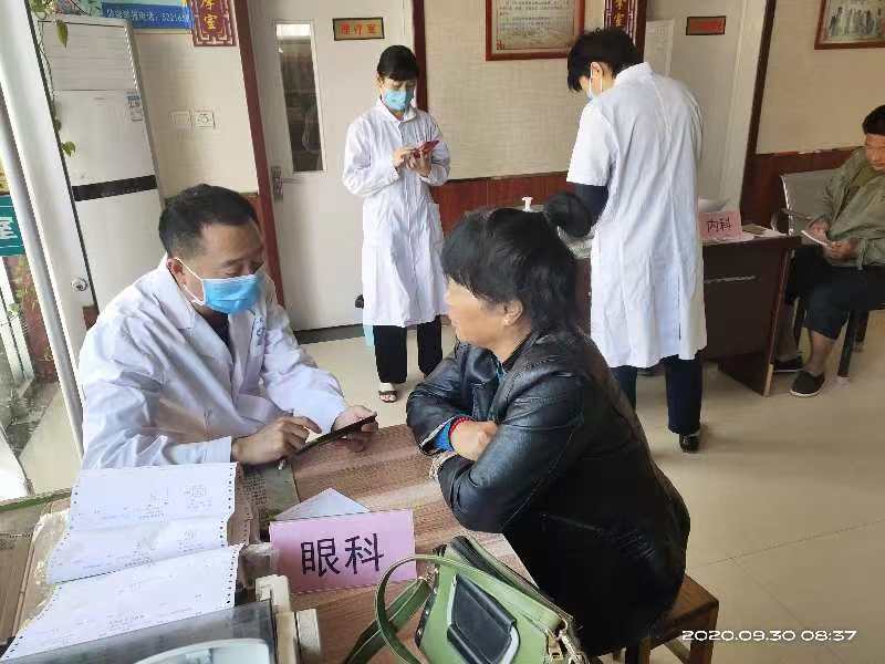 健康扶贫，一路故事一路歌