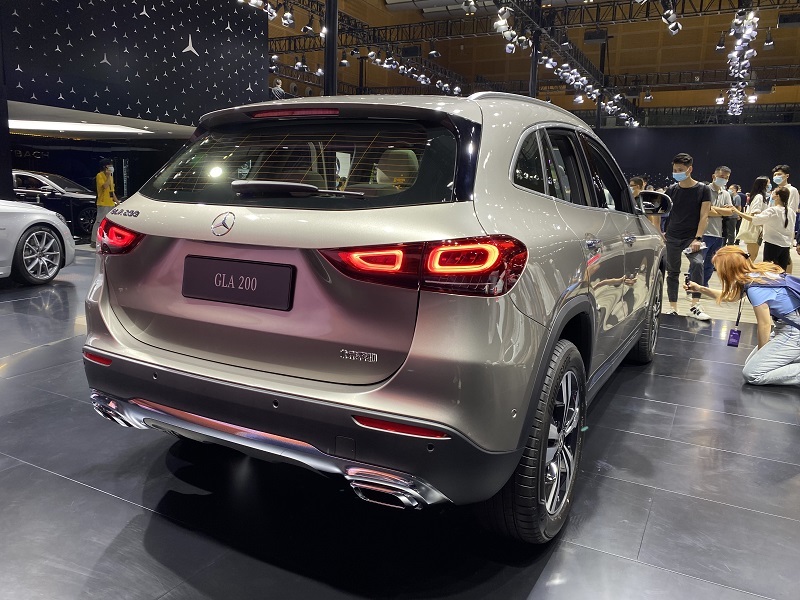 北京奔驰gla200多少钱,奔驰gla200和宝马x1