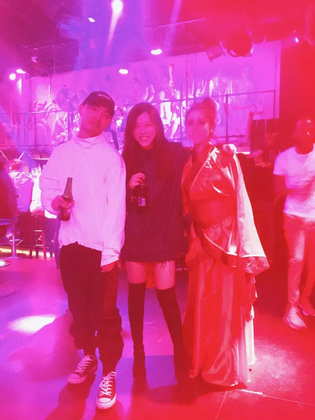 菜市男孩视频素材,菜市场男童