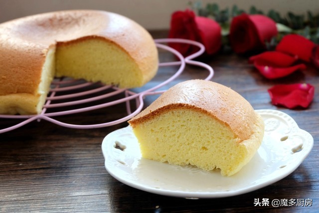 这才是电饭锅蛋糕正确的做法,用300g蛋糕预拌粉做电饭锅蛋糕