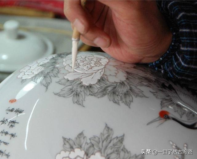 珐琅彩和粉彩釉料,粉彩洋彩珐琅彩的区别