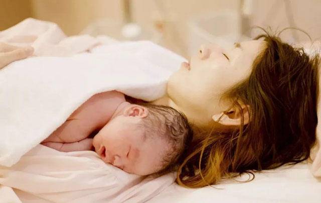 生孩子原来是这么简单的事,生孩子毫无体验感